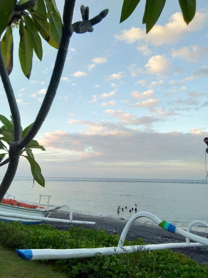 Stairway To Heaven Bungalows And Restaurant อาเม็ด ภายนอก รูปภาพ